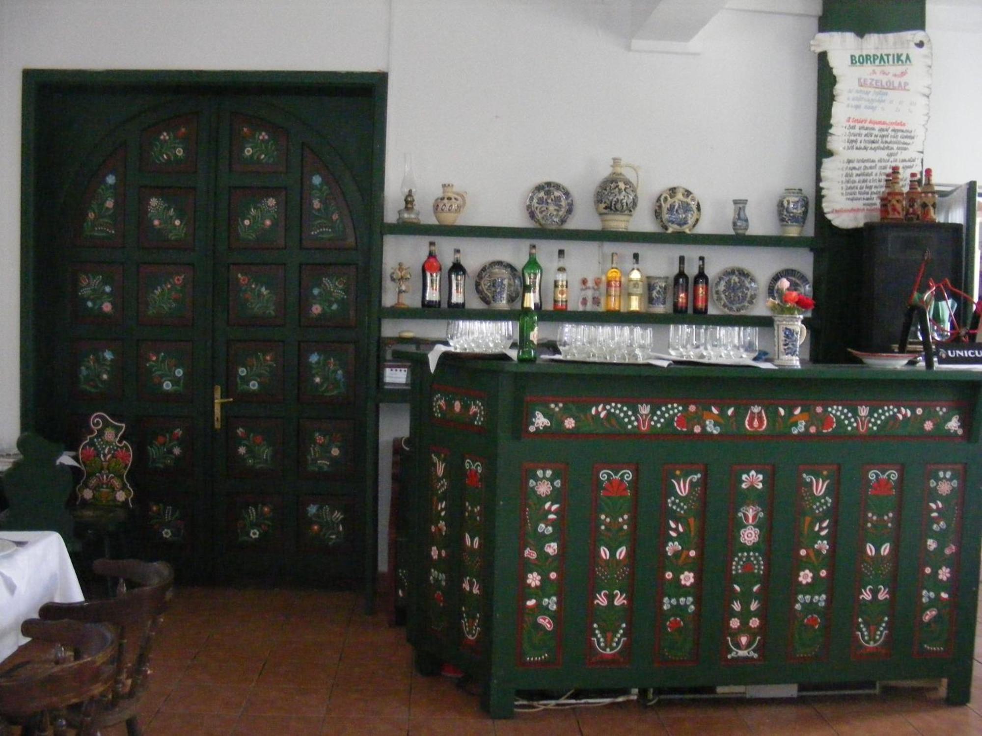Hotel Góbé Csárda Gran Varadino Esterno foto